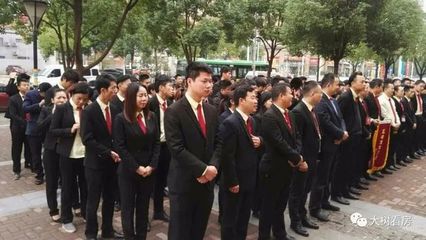 房產中介亂象 九成無證上崗，購房者需擦亮眼睛
